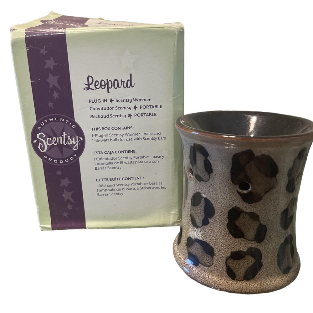 Scentsy Leopard Plug-In Warmer - Brown and Black
